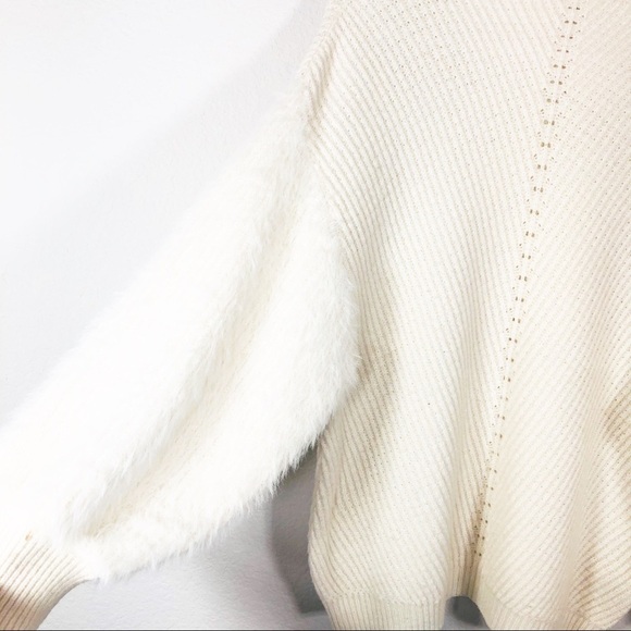 Anthro 🔥SALE🔥Knitted & Knotted ivory soft eyelash sleeves sweater - Picture 6 of 12